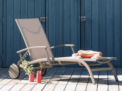 Bain de soleil ELEGANCE avec accoudoirs