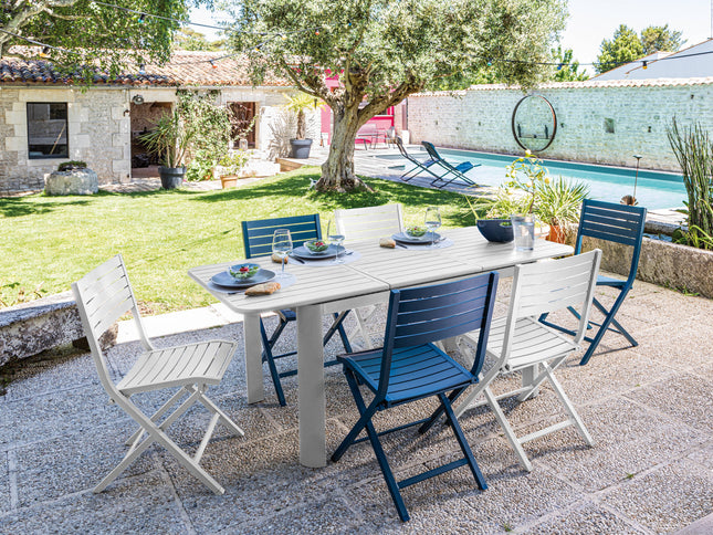 Table de jardin extensible EOS – Une solution gain de place au design épuré